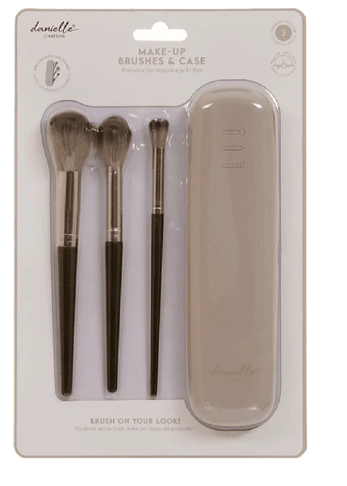 Danielle Creations DC sminkebørster 3 stk – Praktisk sett i silikonetui v:9760557 Danielle Creations DC sminkebørster 3 stk – Praktisk sett i silikonetui v:9760557