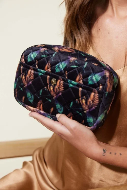 Fan Palm Black Hummingbird Medium Beauty Bag Medium v:4279911 Fan Palm Black Hummingbird Medium Beauty Bag Medium v:4279911