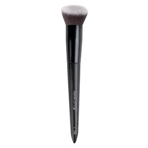 Brushworks No. 3 Multi-Tasking Brush v:2263701